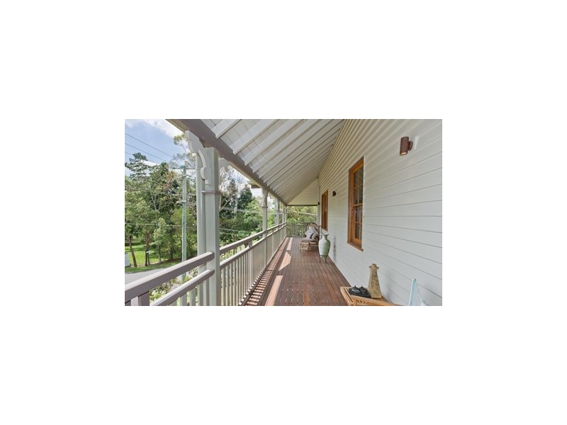 19 Raleigh Parade, Ashgrove QLD 4060