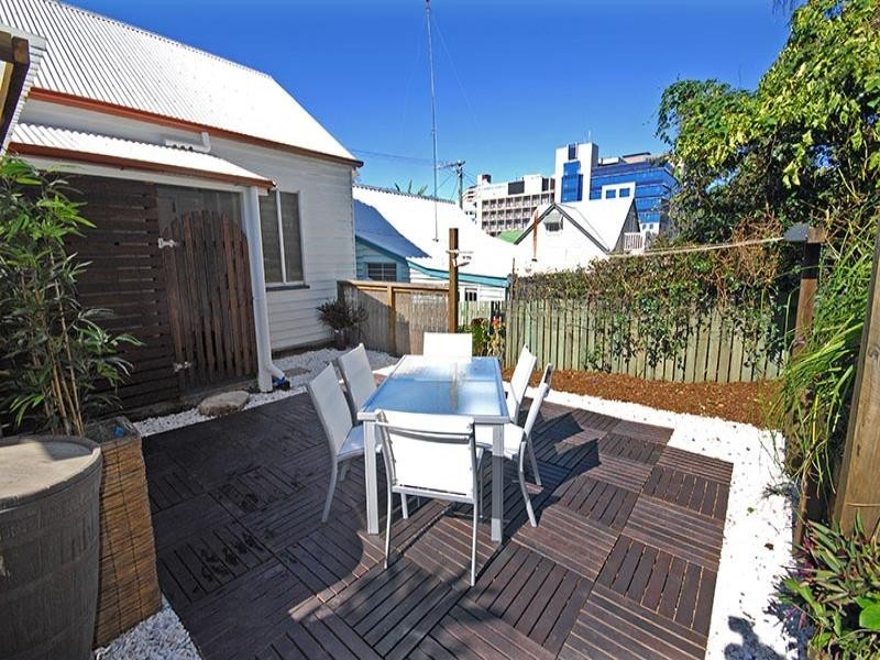 108 Bradley Street, Spring Hill QLD 4000