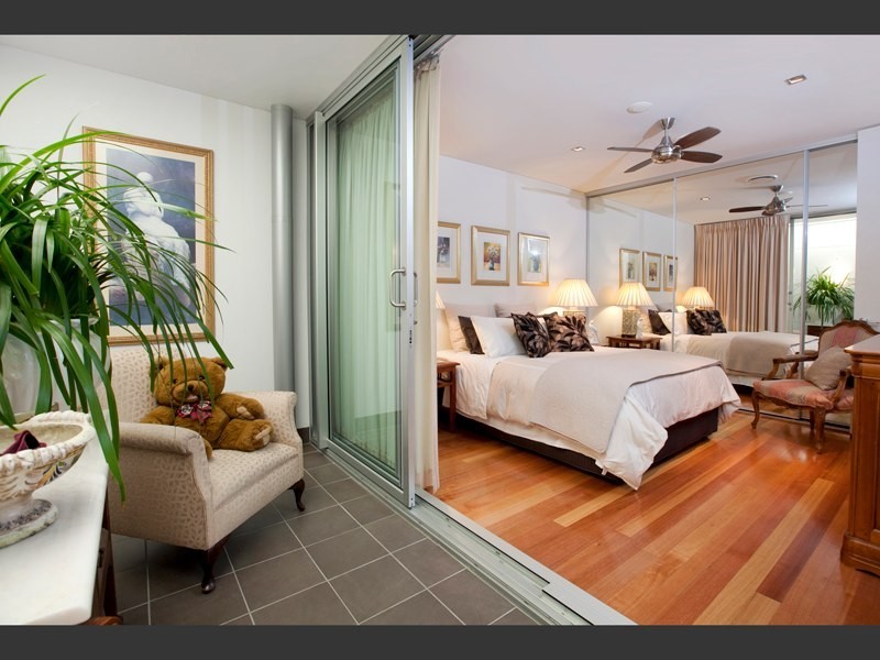 2/238 Old Cleveland Road, Coorparoo QLD 4151
