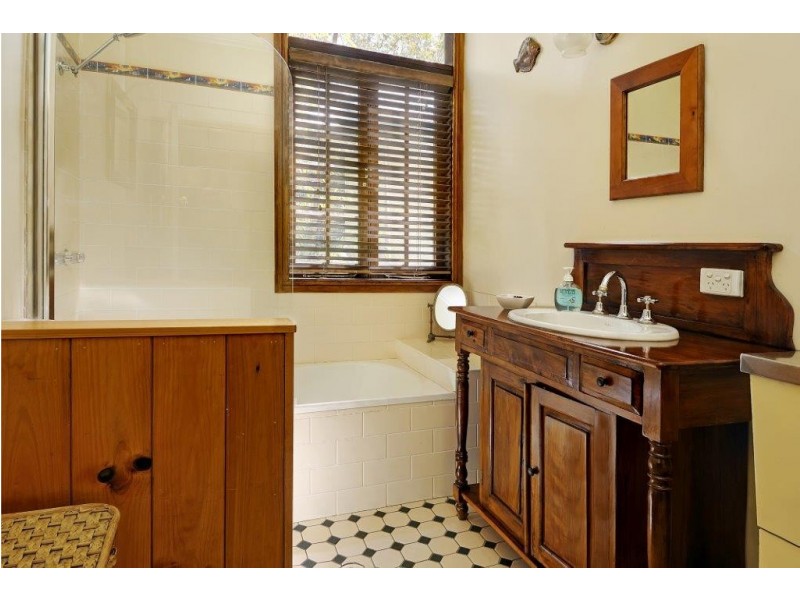 29 Soudan Street, Bardon QLD 4065