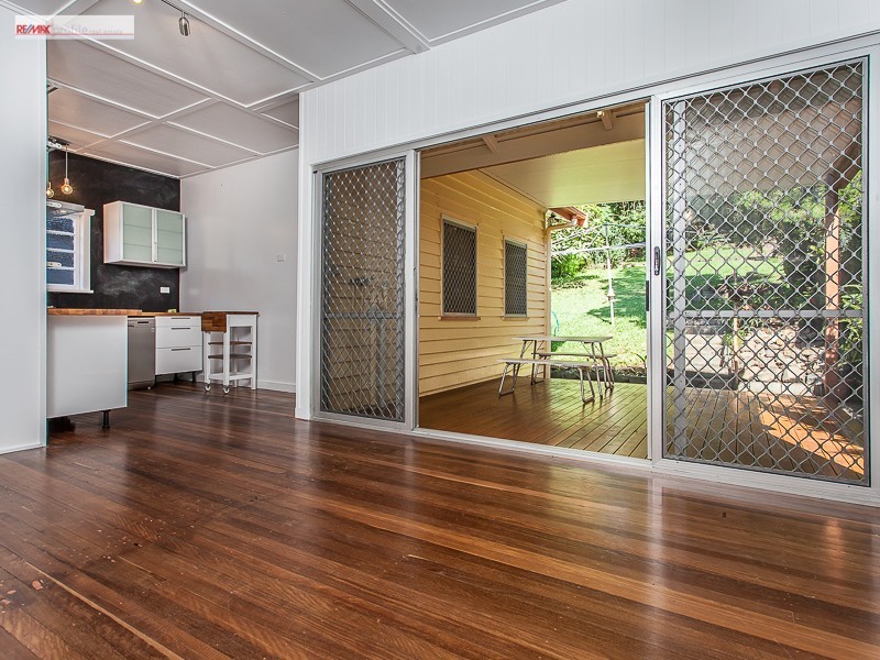 34 Barnett Road, Bardon QLD 4065