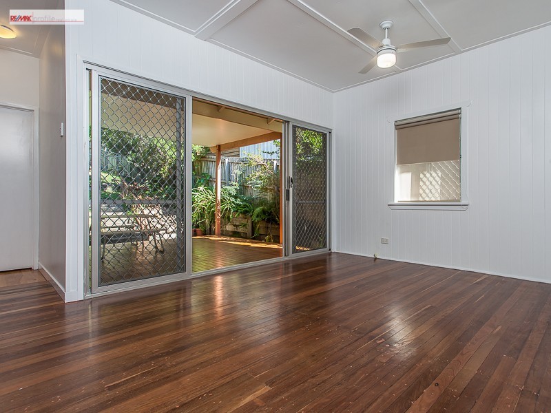 34 Barnett Road, Bardon QLD 4065