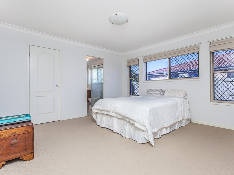 12 Panorama Street, Richlands QLD 4077