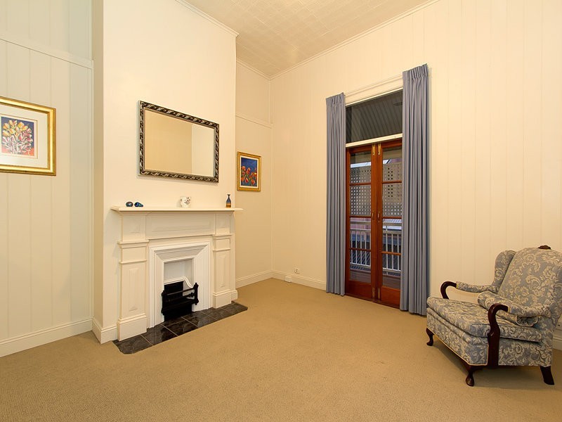 16 Fullerton Street, Red Hill QLD 4059