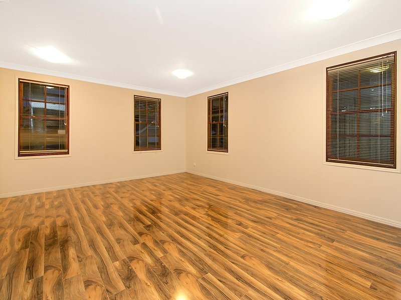 16 Fullerton Street, Red Hill QLD 4059