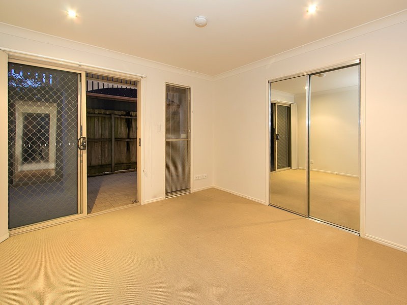 16 Fullerton Street, Red Hill QLD 4059