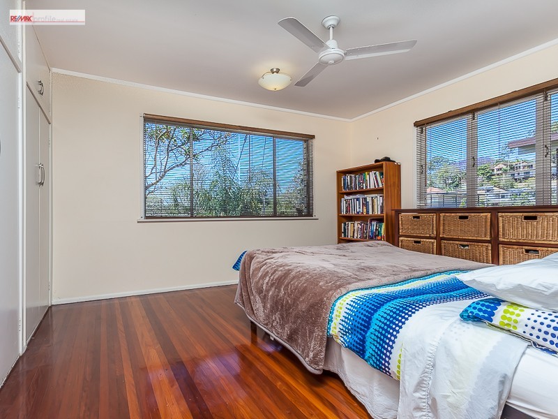 62 EASTMENT STREET, Bardon QLD 4065