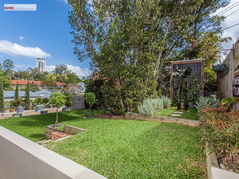 14 Royal Avenue, Spring Hill QLD 4000