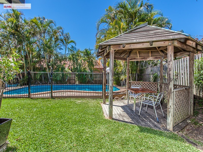 4 Appin Street, Kenmore QLD 4069