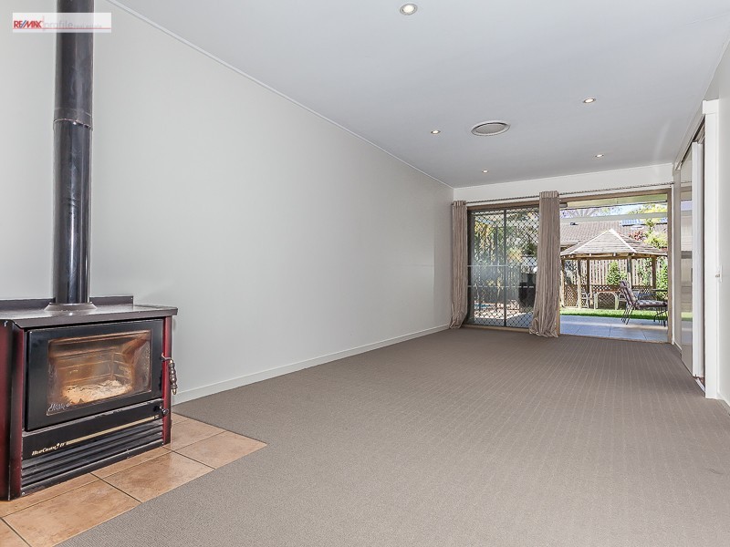 4 Appin Street, Kenmore QLD 4069