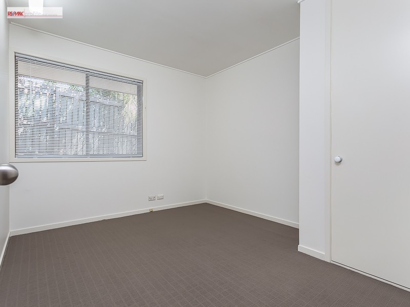 4 Appin Street, Kenmore QLD 4069