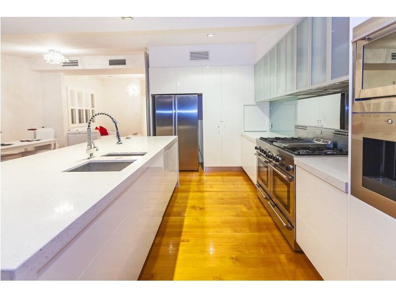 44 Gresham Street, East Brisbane QLD 4169