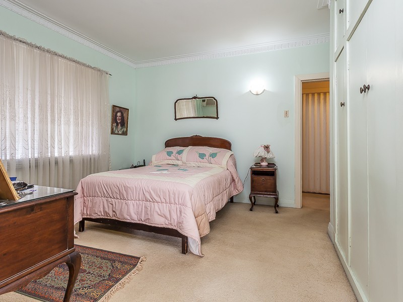 50 Cecil Road, Bardon QLD 4065