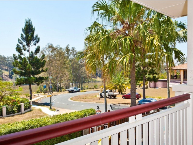 2 Samuel Place, Sinnamon Park QLD 4073