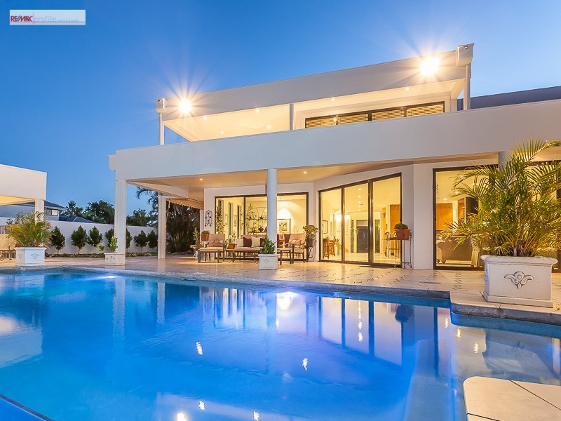 19 Samuel Place, Sinnamon Park QLD 4073