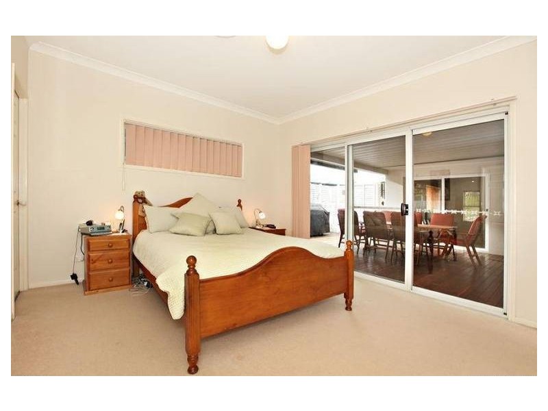 14 Summerfield Place, Kenmore QLD 4069