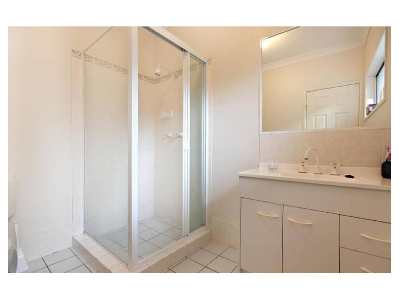 14 Summerfield Place, Kenmore QLD 4069