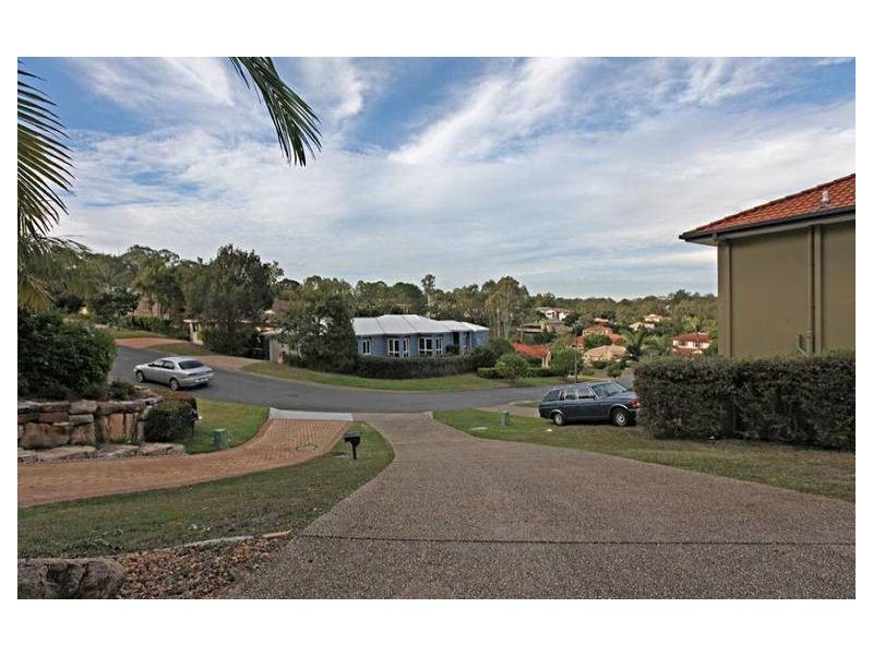 14 Summerfield Place, Kenmore QLD 4069