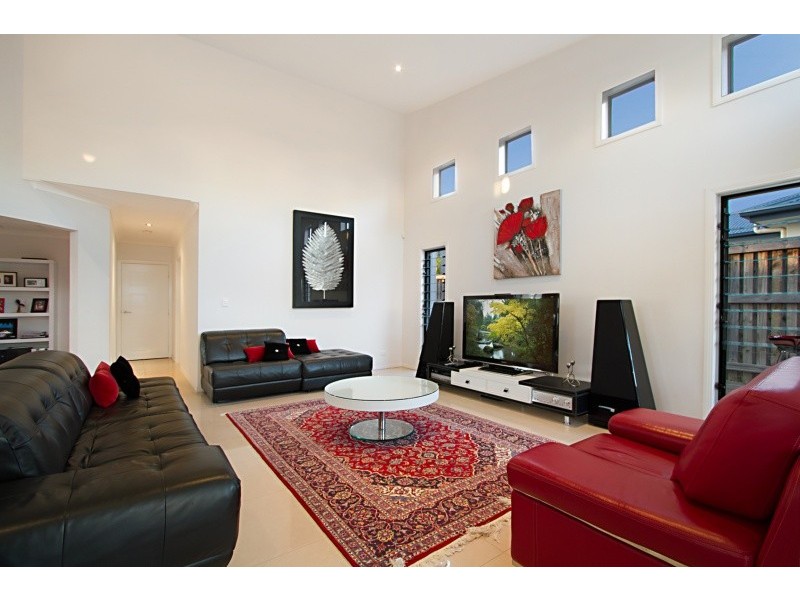 43 Condamine Drive, Sinnamon Park QLD 4073
