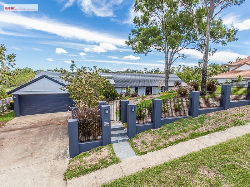 162 Sunset Road, Kenmore QLD 4069