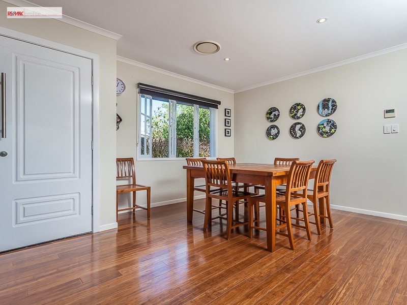 162 Sunset Road, Kenmore QLD 4069