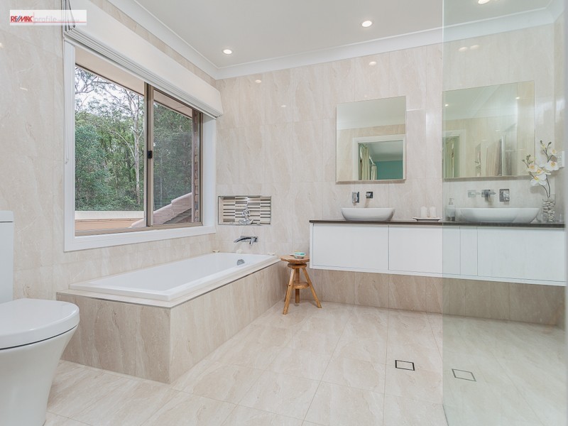 43A Gap Creek Road, Kenmore Hills QLD 4069