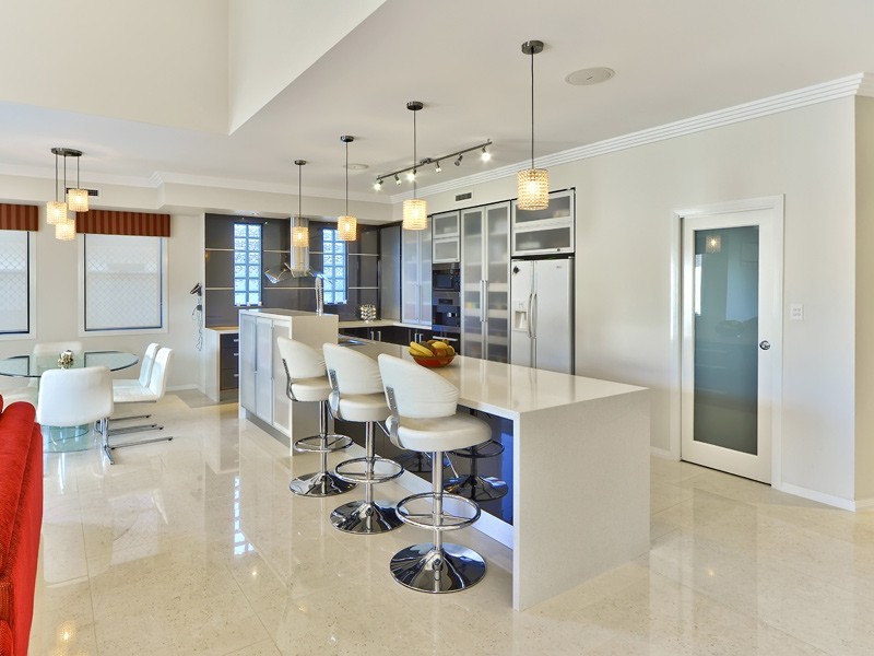 63 Condamine Place, Sinnamon Park QLD 4073