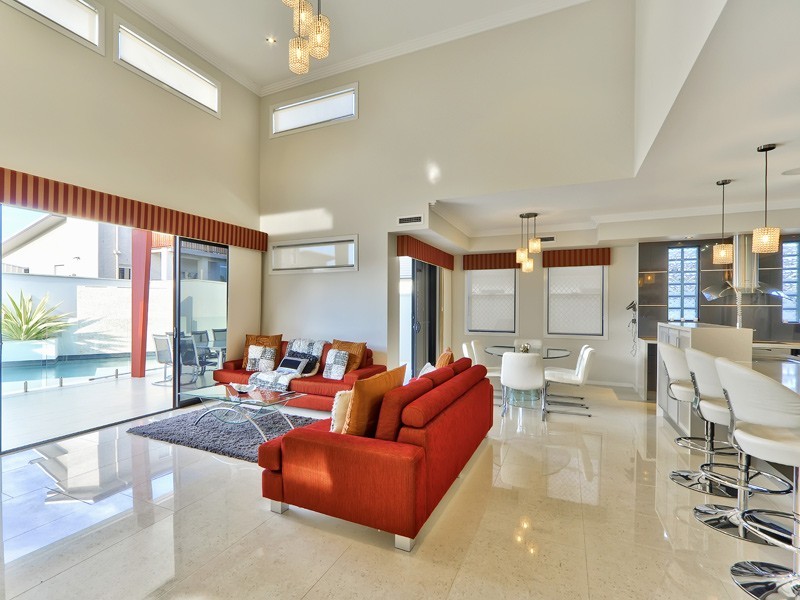 63 Condamine Place, Sinnamon Park QLD 4073