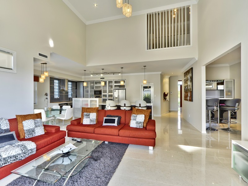 63 Condamine Place, Sinnamon Park QLD 4073