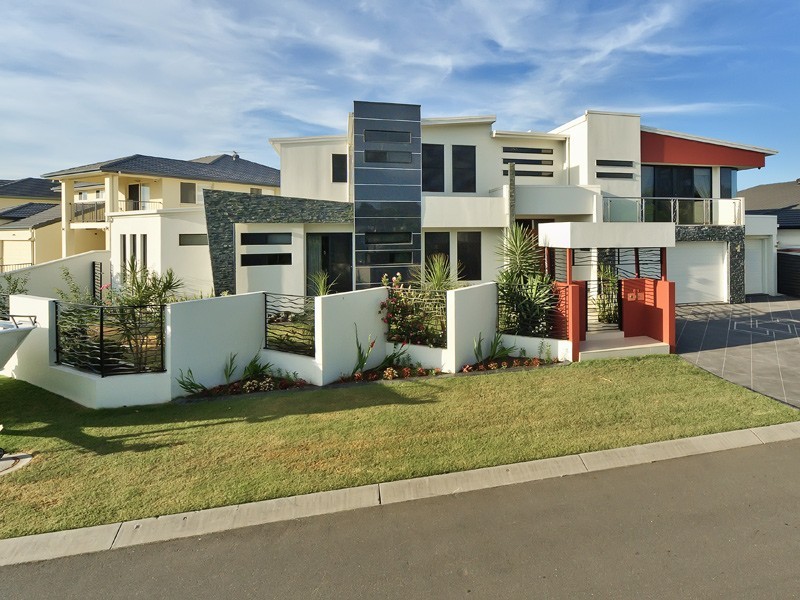 63 Condamine Place, Sinnamon Park QLD 4073