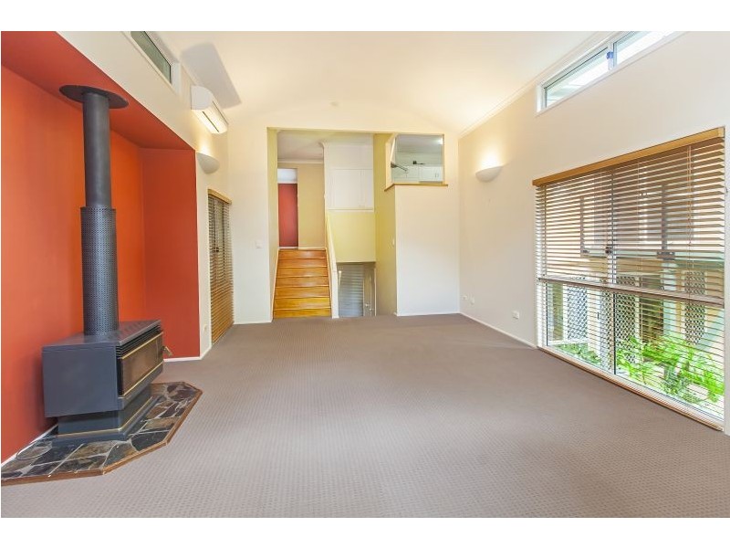 25 Shannan Place, Kenmore Hills QLD 4069