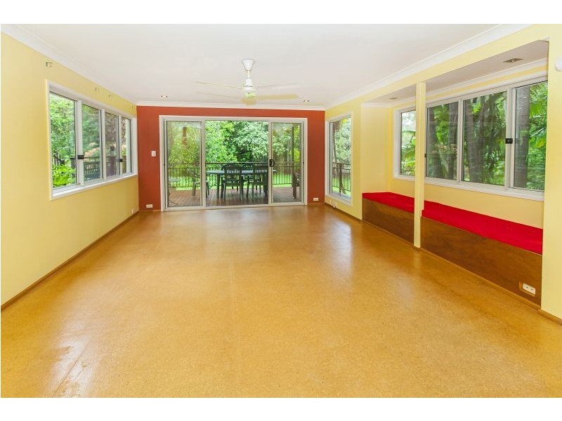 25 Shannan Place, Kenmore Hills QLD 4069