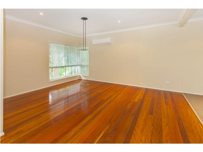 25 Shannan Place, Kenmore Hills QLD 4069