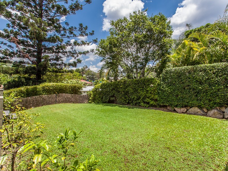 22 Brown Street, Bardon QLD 4065