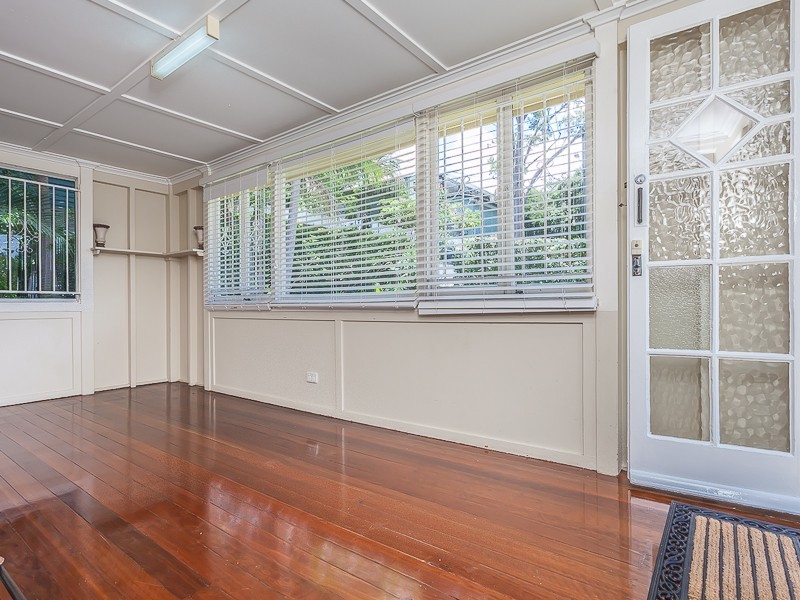 22 Brown Street, Bardon QLD 4065