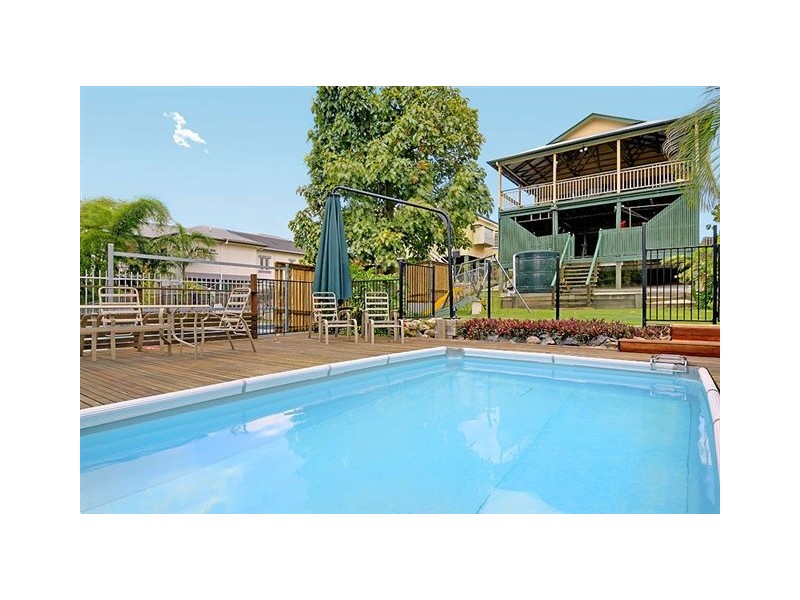 62 Boundry Road, Bardon QLD 4065