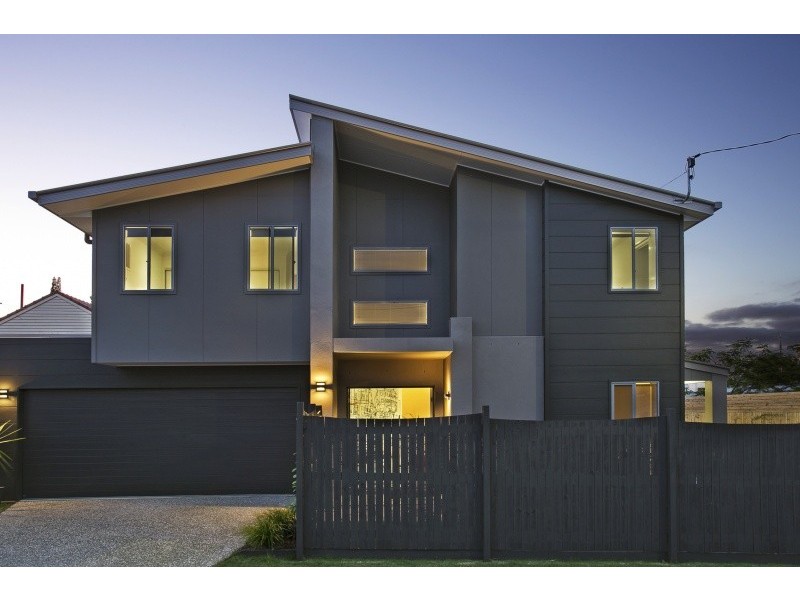 4 Erroll Street, Graceville QLD 4075