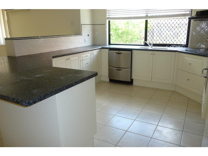 30 Bellfield Place, Westlake QLD 4074