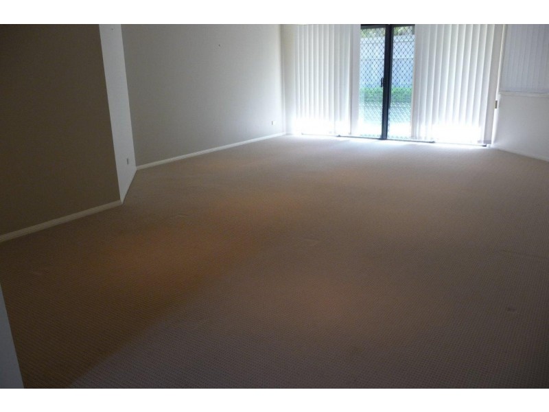 30 Bellfield Place, Westlake QLD 4074