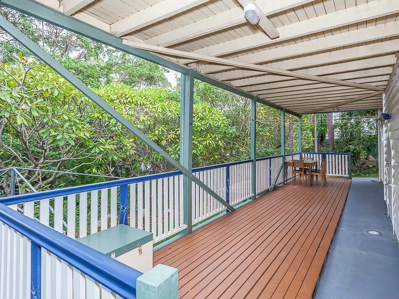 85 Sixth Avenue, Bardon QLD 4065