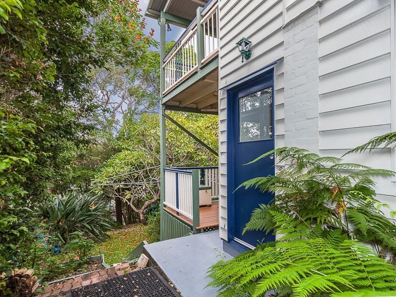 85 Sixth Avenue, Bardon QLD 4065