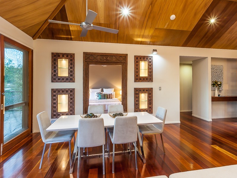 10 Vista Street, Bardon QLD 4065