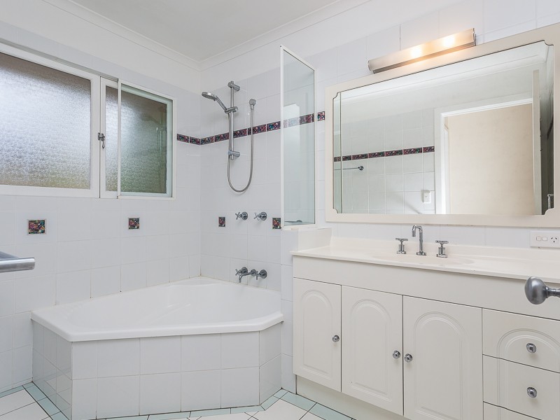 9 Dandaloo Street, The Gap QLD 4061