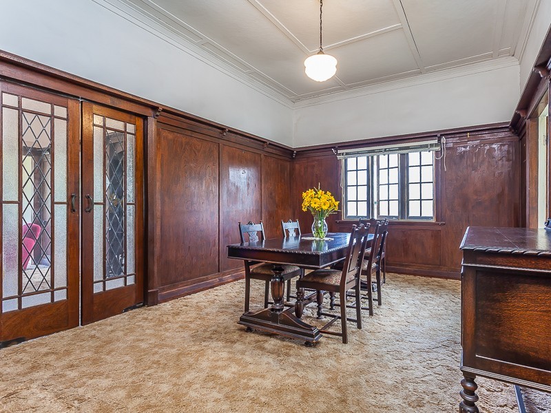 16 Cecil Road, Bardon QLD 4065