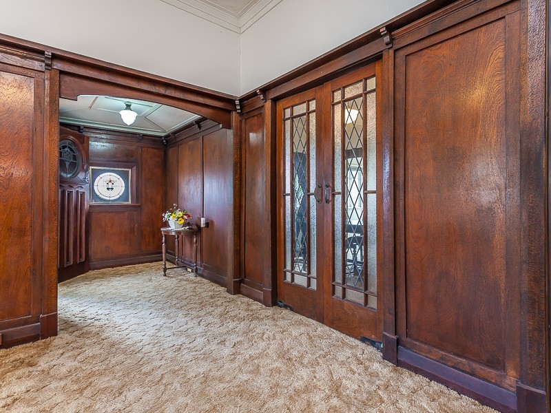 16 Cecil Road, Bardon QLD 4065