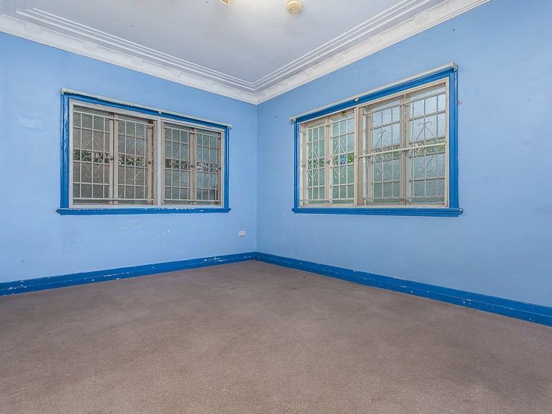 9 Stanley Terrace, Taringa QLD 4068
