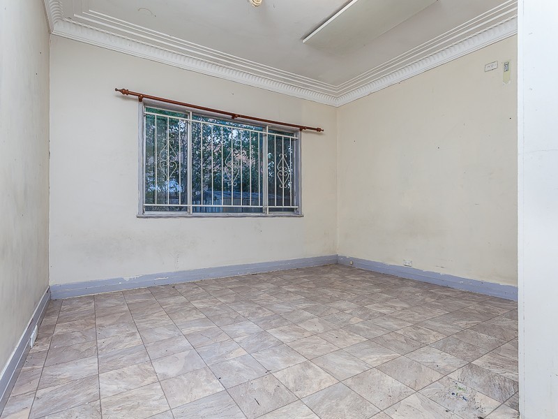 9 Stanley Terrace, Taringa QLD 4068