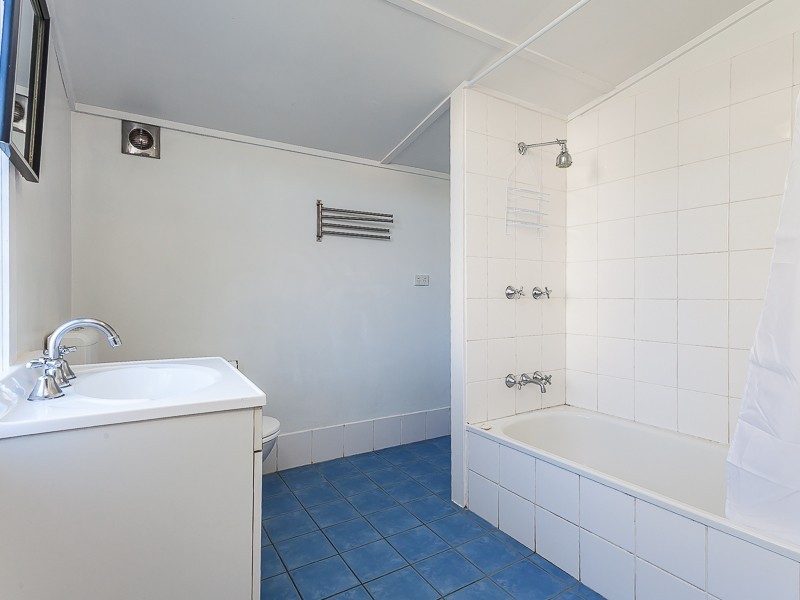 60 Rainworth Street, Bardon QLD 4065