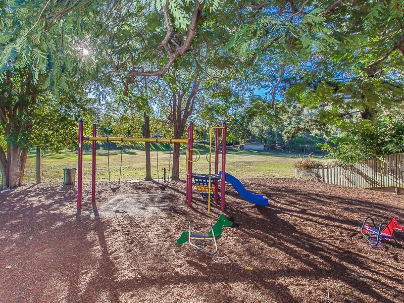 60 Rainworth Street, Bardon QLD 4065