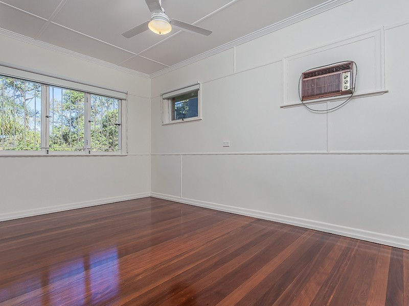 72 Outlook Crescent, Bardon QLD 4065